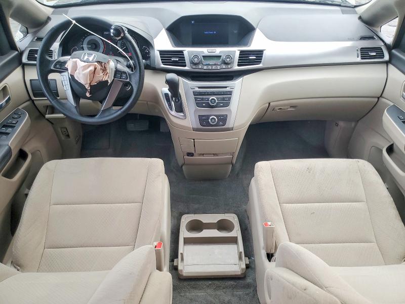 Photo 8 from auction – 2016 HONDA ODYSSEY with VIN 5FNRL5H22GB106317