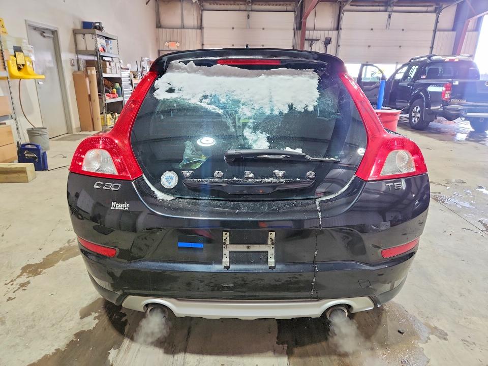 Photo 6 from auction – 2011 VOLVO C30 T5 with VIN YV1672MK6B2190465