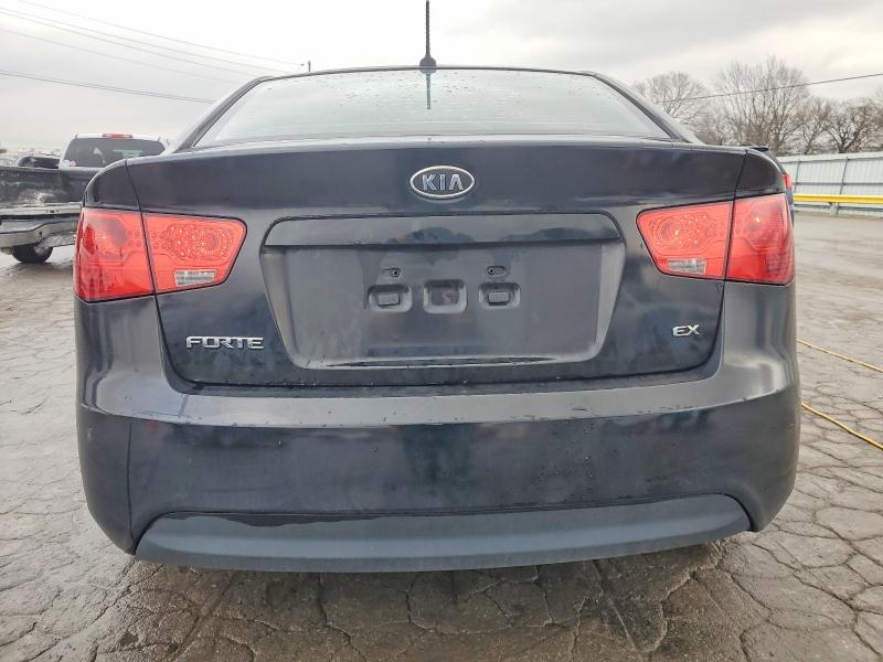 Photo 6 from auction – 2011 KIA FORTE with VIN KNAFU4A25B5455886