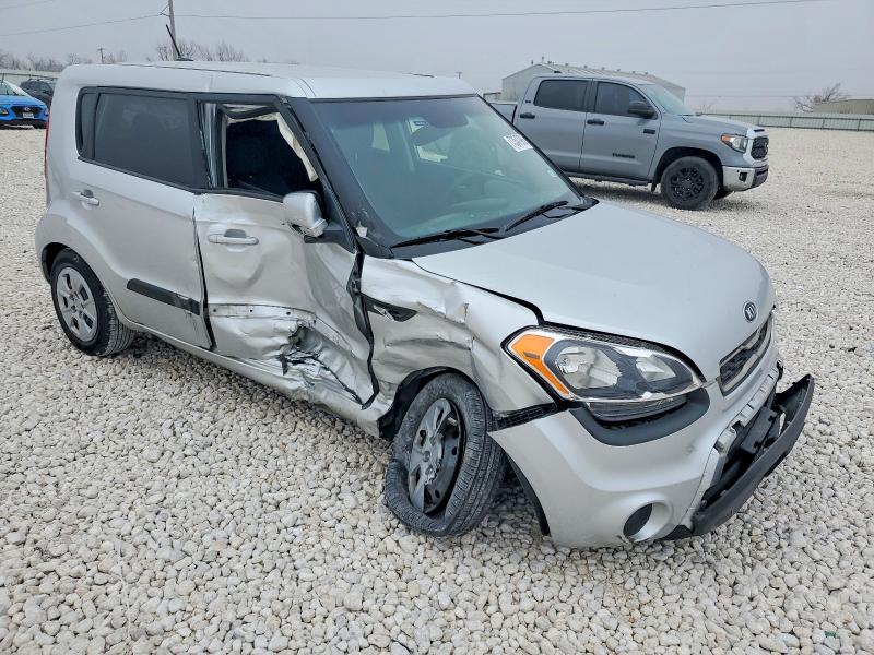Zdjęcie 4 z aukcji – 2013 KIA SOUL z VIN KNDJT2A55D7498937