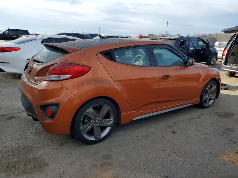Photo 3 from auction – 2015 HYUNDAI VELOSTER T with VIN KMHTC6AE3FU224099