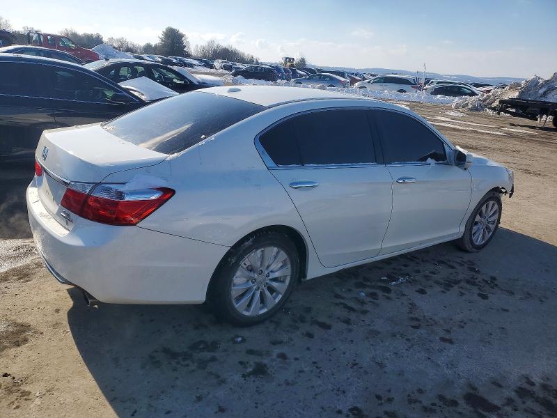 Photo 3 from auction – 2013 HONDA ACCORD with VIN 1HGCR3F96DA043155