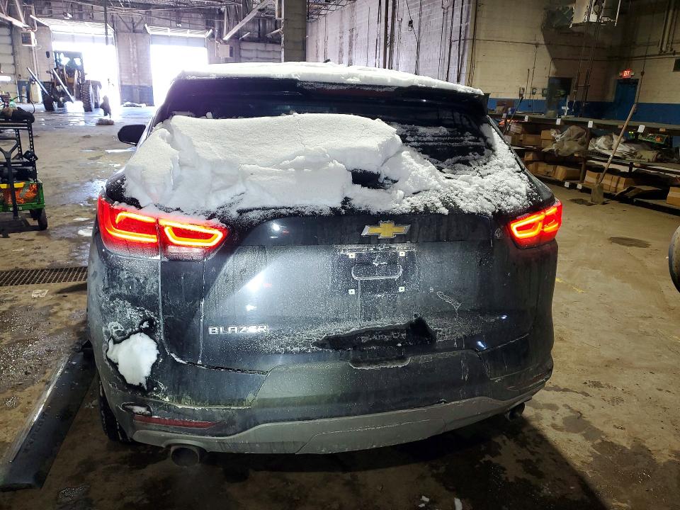 Photo 6 from auction – 2023 CHEVROLET BLAZER with VIN 3GNKBCR45PS232629