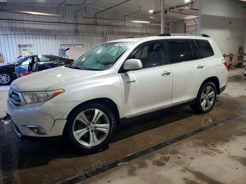 TOYOTA HIGHLANDER 2013 with VIN 5TDDK3EH5DS199173 - Photo from auction