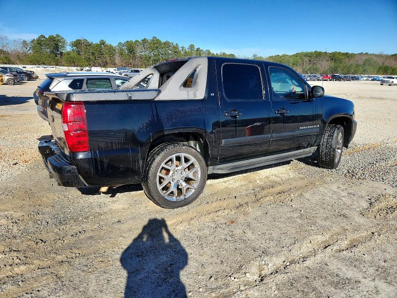 Photo 3 from auction – 2008 CHEVROLET AVALANCHE with VIN 3GNEC12J78G252402