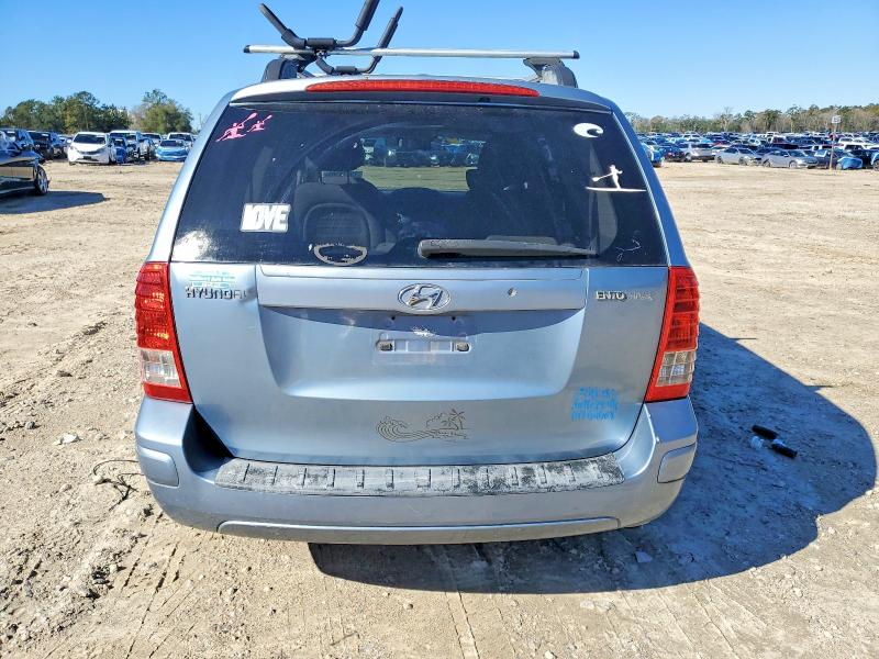 Zdjęcie 6 z aukcji – 2007 HYUNDAI ENTOURAGE z VIN KNDMC233376014816