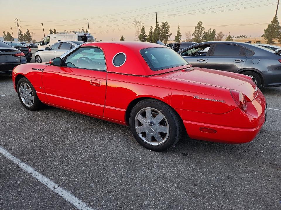 Photo 2 from auction – 2003 FORD THUNDERBIR with VIN 1FAHP60A83Y111109