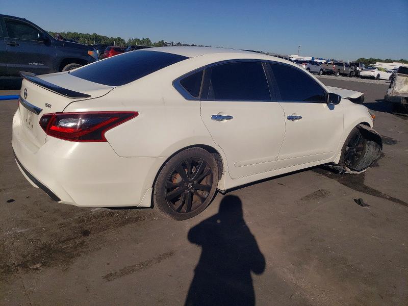 Photo 3 from auction – 2017 NISSAN ALTIMA 2.5 with VIN 1N4AL3AP4HC199966