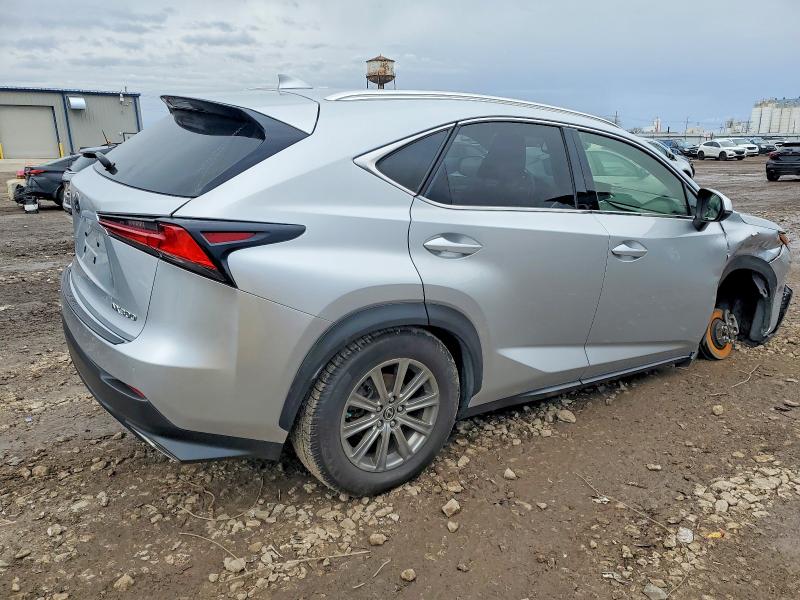 Photo 3 from auction – 2019 LEXUS NX 300 BAS with VIN JTJYARBZ6K2132409