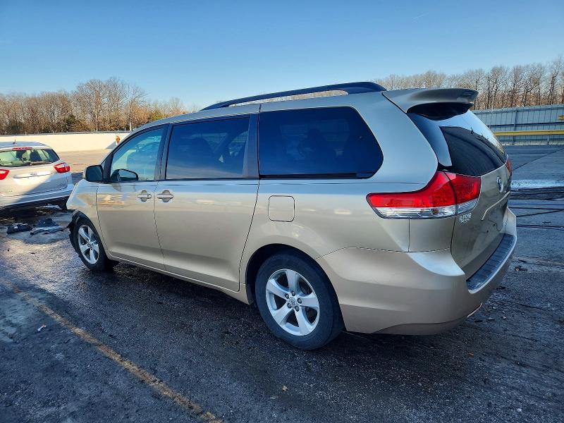 Photo 2 from auction – 2011 TOYOTA SIENNA LE with VIN 5TDKK3DC7BS113226