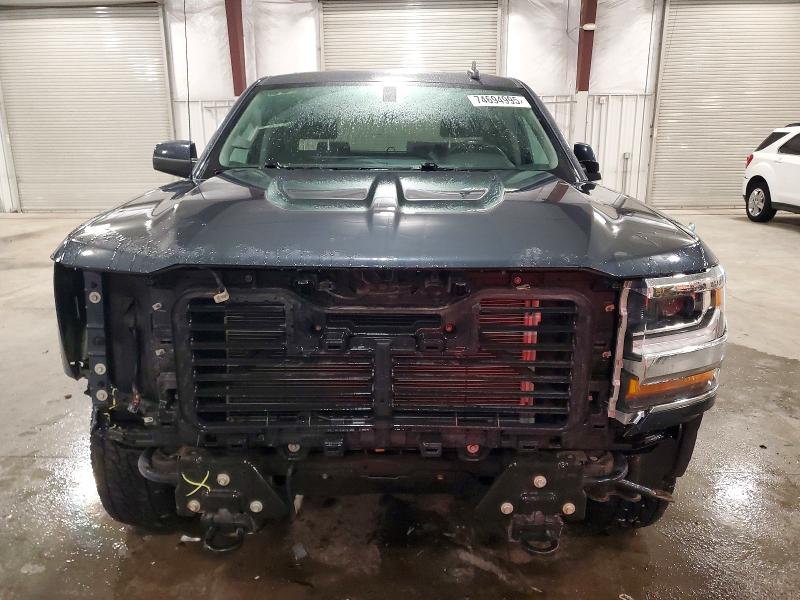 Photo 5 from auction – 2017 CHEVROLET SILVERADO with VIN 3GCUKREC8HG403850