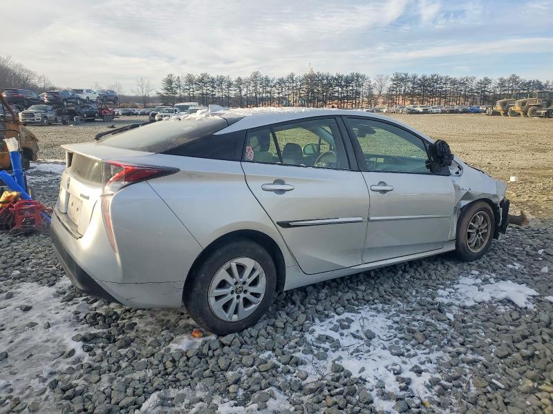 Photo 3 from auction – 2017 TOYOTA PRIUS with VIN JTDKBRFUXH3543979