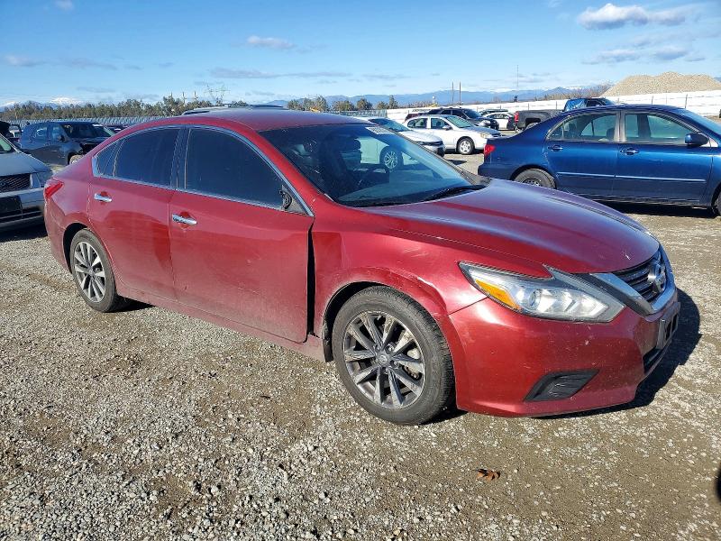 Photo 4 from auction – 2017 NISSAN ALTIMA 2.5 with VIN 1N4AL3AP0HC113780