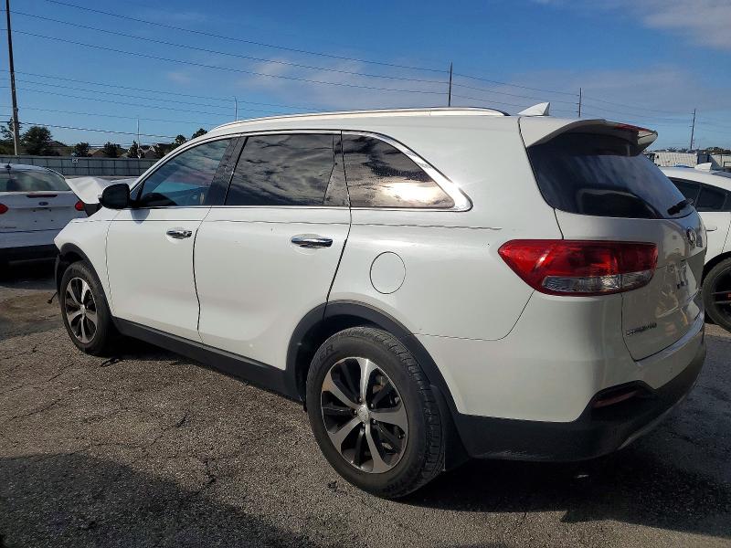 Photo 2 from auction – 2017 KIA SORENTO EX with VIN 5XYPH4A56HG330661