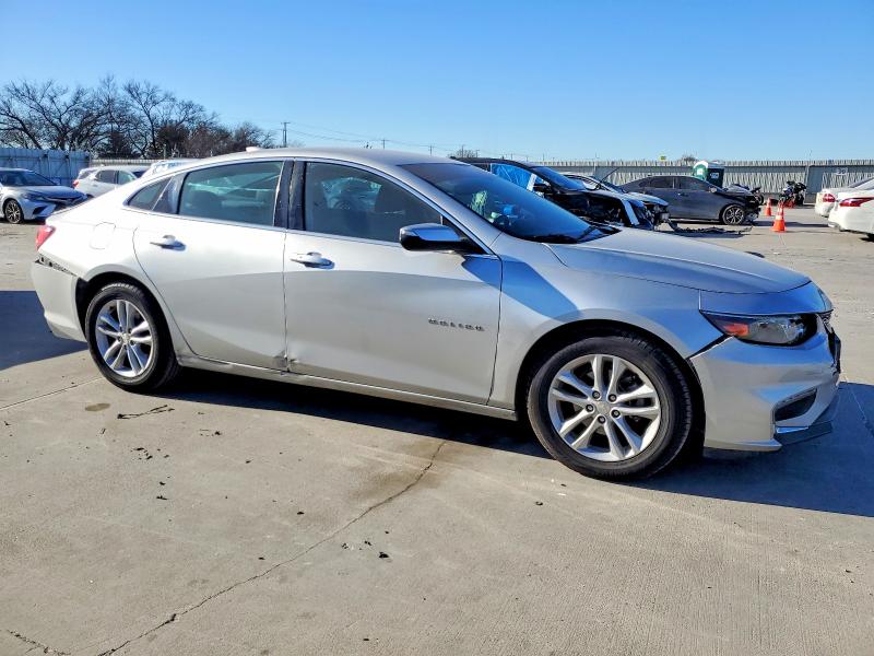 Photo 4 from auction – 2017 CHEVROLET MALIBU LT with VIN 1G1ZE5ST2HF160301