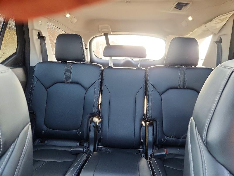 Photo 10 from auction – 2023 HONDA PILOT TOUR with VIN 5FNYG2H75PB006657