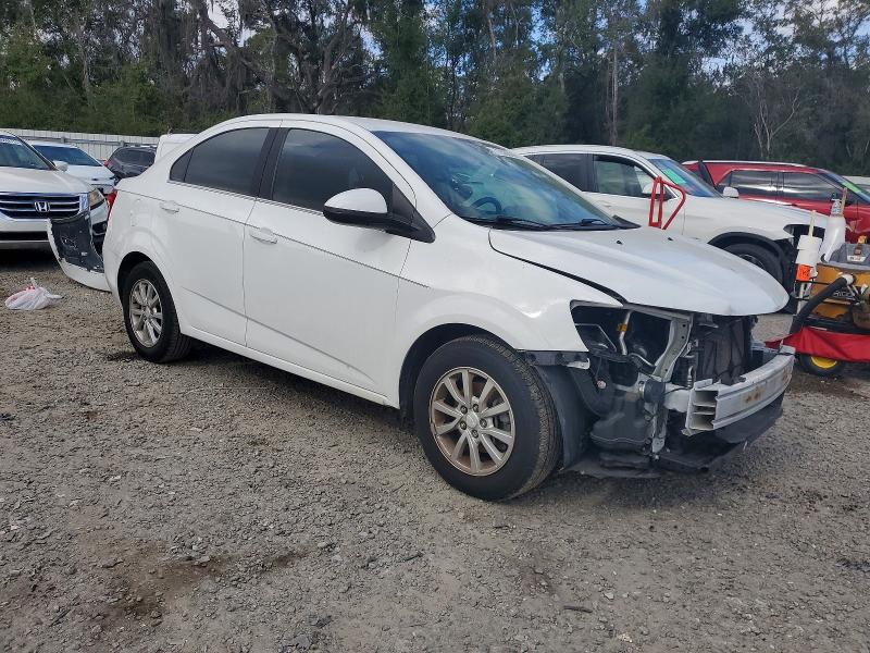 Foto 4 de la subasta – 2017 CHEVROLET SONIC con VIN 1G1JD5SH6H4133058