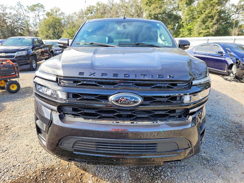 Photo 5 from auction – 2023 FORD EXPEDITION with VIN 1FMJK2A83PEA42850