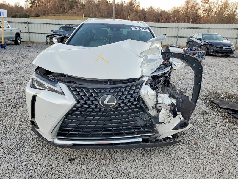 Photo 5 from auction – 2019 LEXUS UX 200 with VIN JTHY3JBH5K2003940