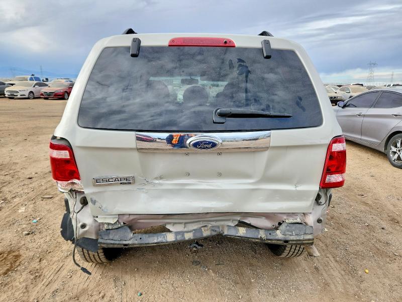 Photo 6 from auction – 2008 FORD ESCAPE LIM with VIN 1FMCU04188KB77122