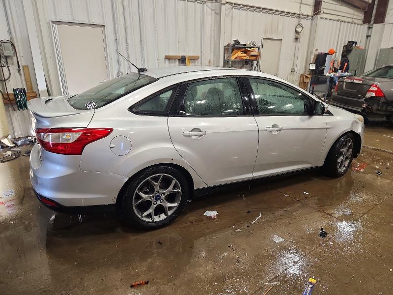 Photo 3 from auction – 2014 FORD FOCUS SE with VIN 1FADP3F27EL127900