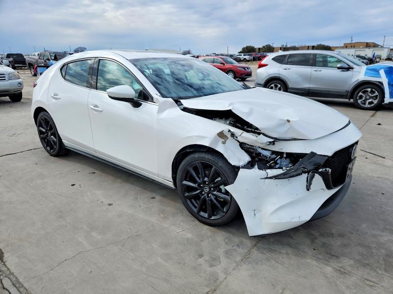 صورة رقم 4 من المزاد - 2024 MAZDA 3 مع VIN JM1BPAMM2R1707437