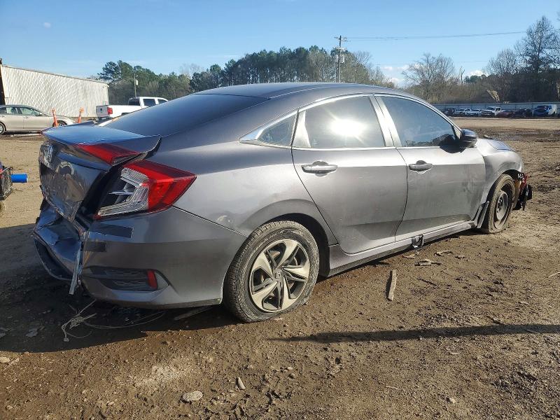 Photo 3 from auction – 2018 HONDA CIVIC with VIN 19XFC2E56JE016049