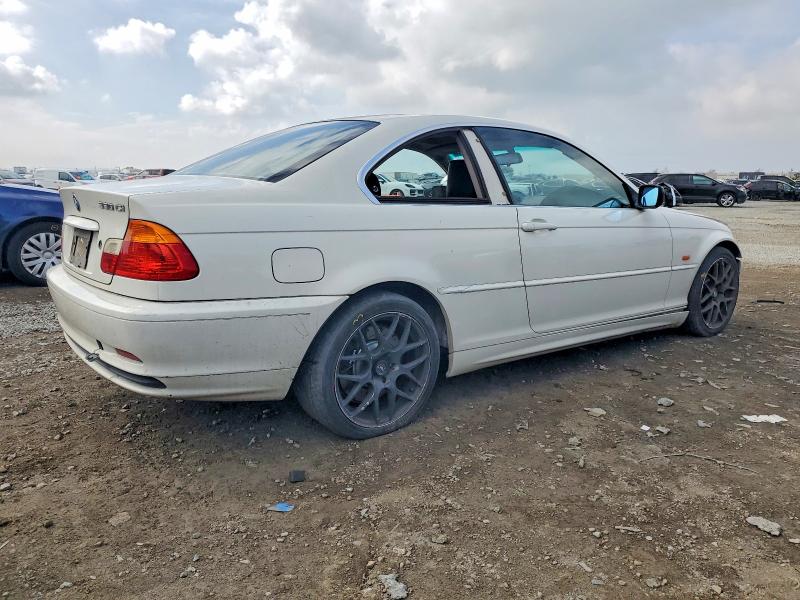 Photo 3 from auction – 2001 BMW 330 CI with VIN WBABN53401JU34000