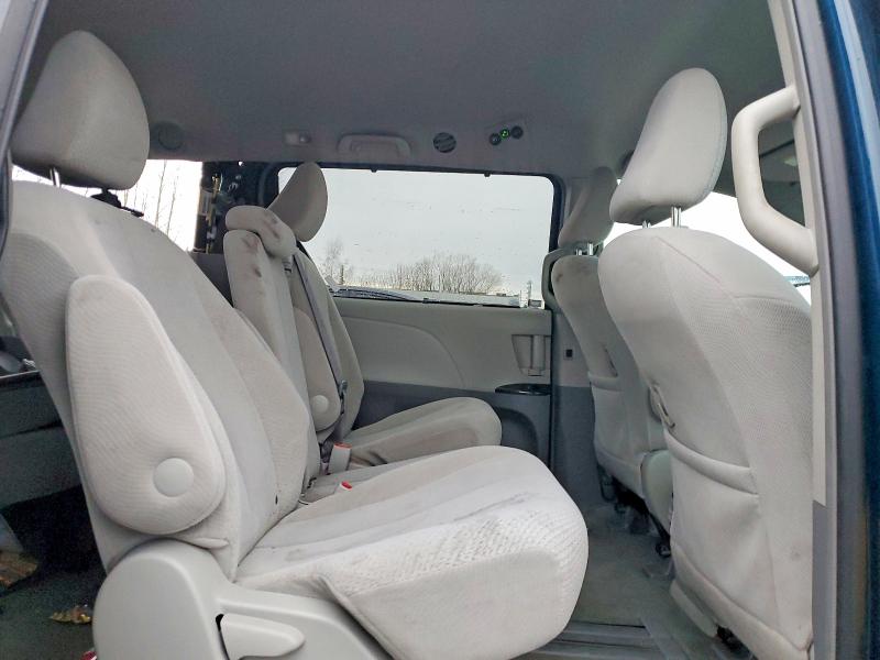 Photo 11 from auction – 2011 TOYOTA SIENNA LE with VIN 5TDKK3DC5BS121812