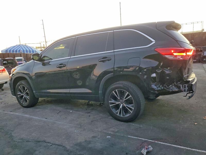 Photo 2 from auction – 2017 TOYOTA HIGHLANDER with VIN 5TDZZRFH0HS222786