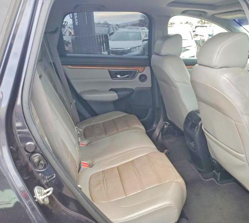 Photo 11 from auction – 2017 HONDA CR-V with VIN 7FARW1H8XHE045082