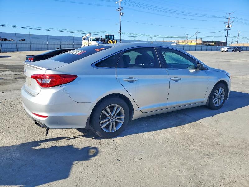 Photo 3 from auction – 2015 HYUNDAI SONATA SE with VIN 5NPE24AF9FH196767