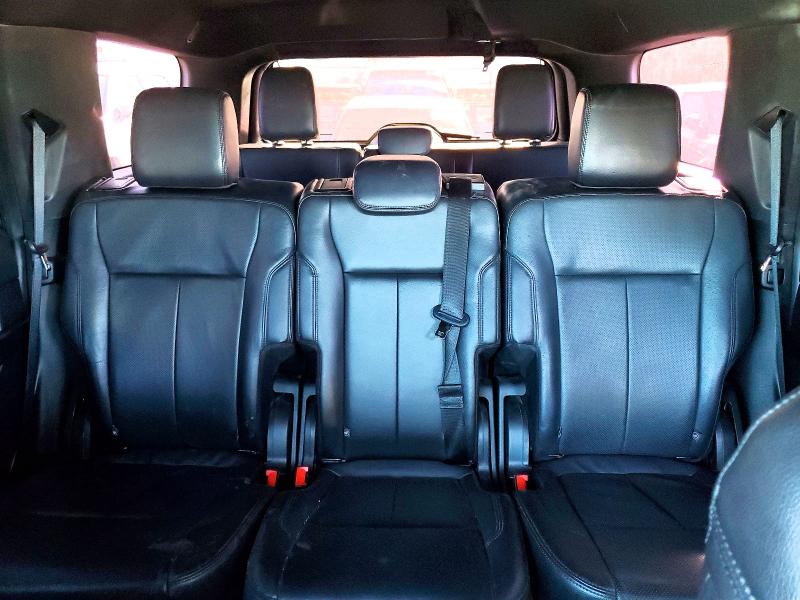 Photo 10 from auction – 2018 FORD EXPEDITION with VIN 1FMJU1HT0JEA36915