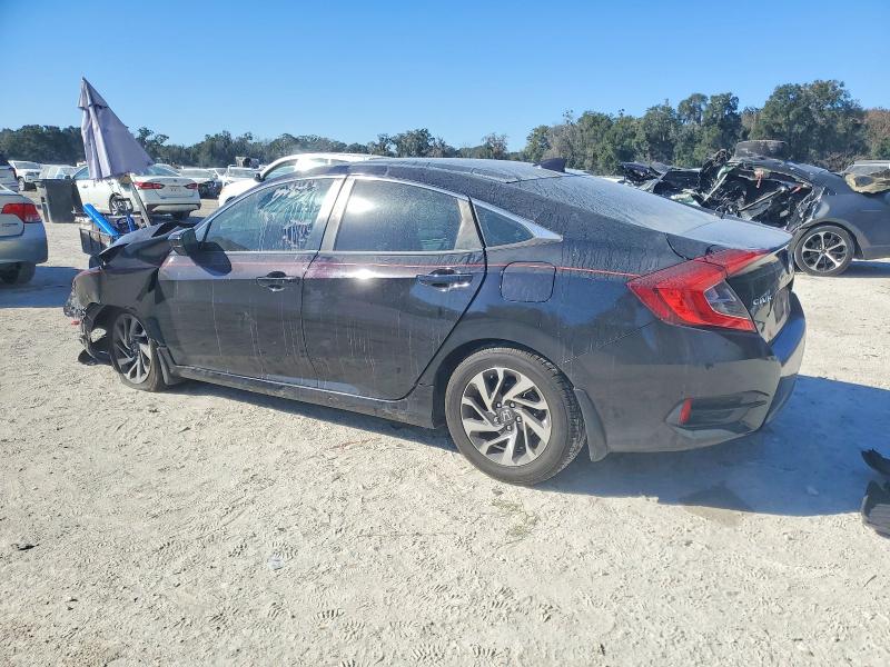 Photo 2 from auction – 2018 HONDA CIVIC with VIN 19XFC2F76JE010915
