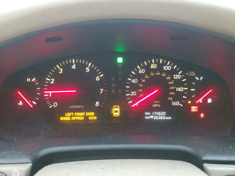 Photo 9 from auction – 2002 LEXUS LS 430 with VIN JTHBN30F220070293