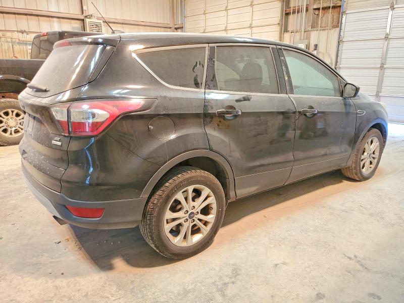 Photo 3 from auction – 2017 FORD ESCAPE SE with VIN 1FMCU0G98HUC89067