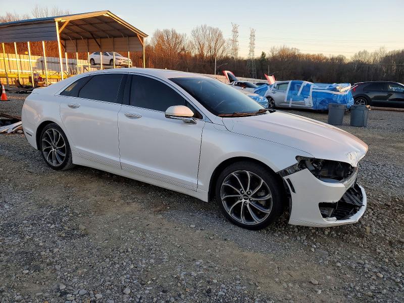 Photo 4 from auction – 2019 LINCOLN MKZ with VIN 3LN6L5LU9KR632457
