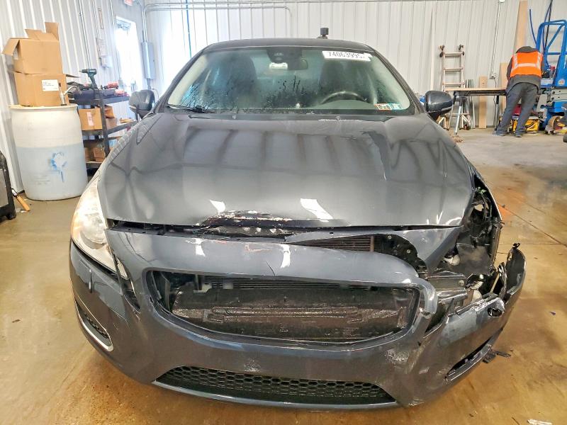 Photo 5 from auction – 2013 VOLVO S60 T5 with VIN YV1612FS4D2227109