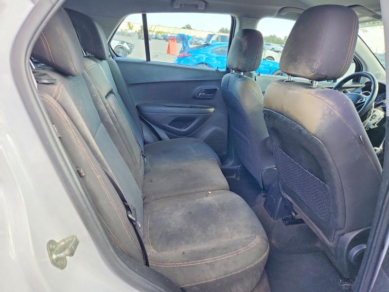 Photo 11 from auction – 2020 CHEVROLET TRAX LS with VIN 3GNCJKSB5LL135509