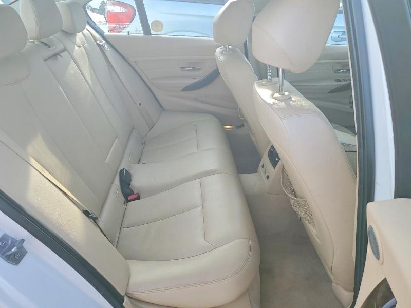 Photo 10 from auction – 2014 BMW 335 XI with VIN WBA3B9G54ENR91496