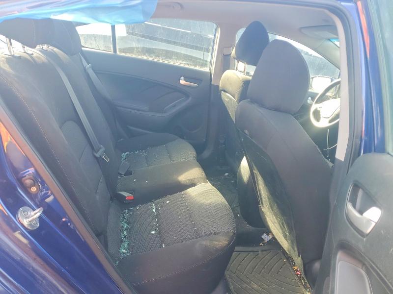 Photo 10 from auction – 2018 KIA FORTE with VIN 3KPFK4A74JE168272