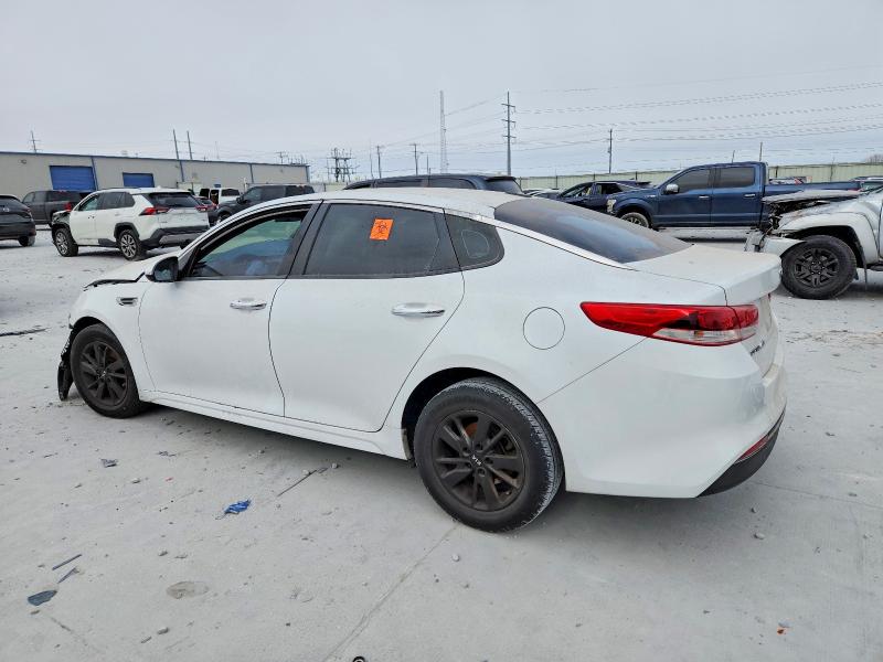 Photo 2 from auction – 2017 KIA OPTIMA with VIN 5XXGT4L34HG158273