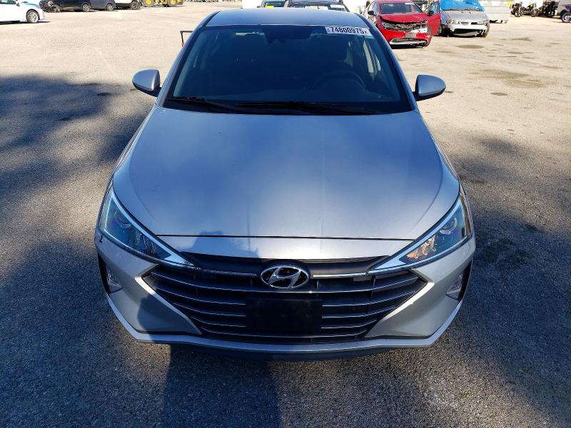Photo 5 from auction – 2019 HYUNDAI ELANTRA SE with VIN 5NPD84LF4KH477392