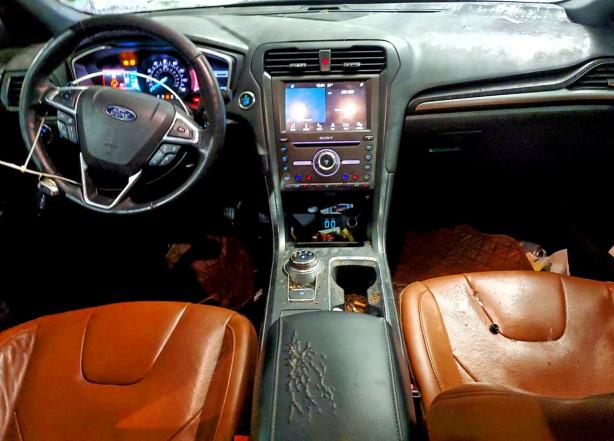 Photo 8 from auction – 2019 FORD FUSION with VIN 3FA6P0D99KR225556
