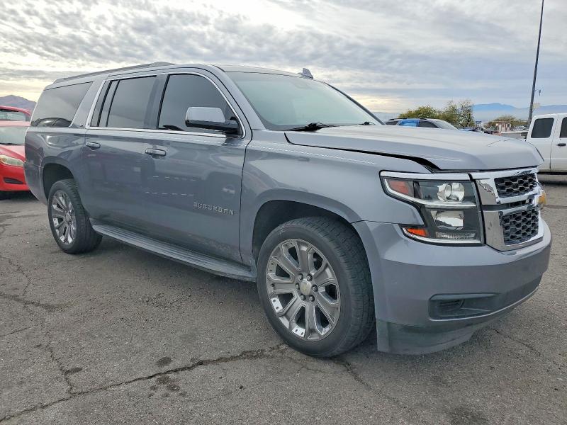Photo 4 from auction – 2018 CHEVROLET SUBURBAN C with VIN 1GNSCHKC4JR323641