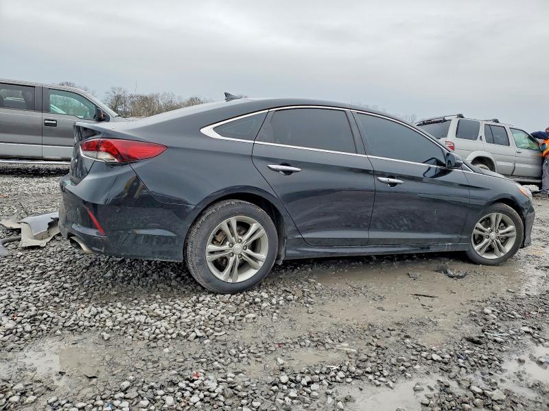 Photo 3 from auction – 2018 HYUNDAI SONATA with VIN 5NPE34AF6JH639544