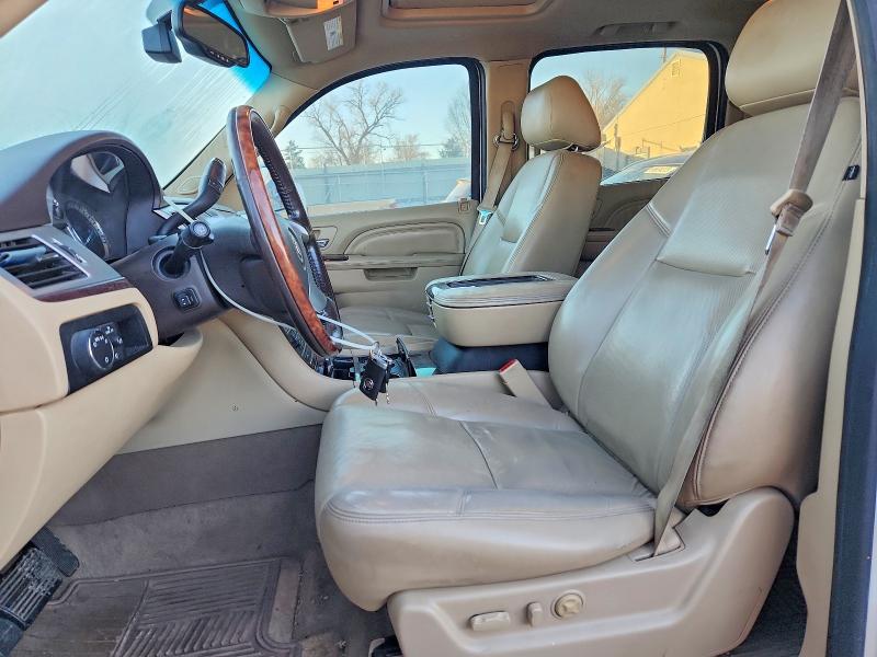 Photo 7 from auction – 2014 CADILLAC ESCALADE E with VIN 1GYS4JEF8ER213405