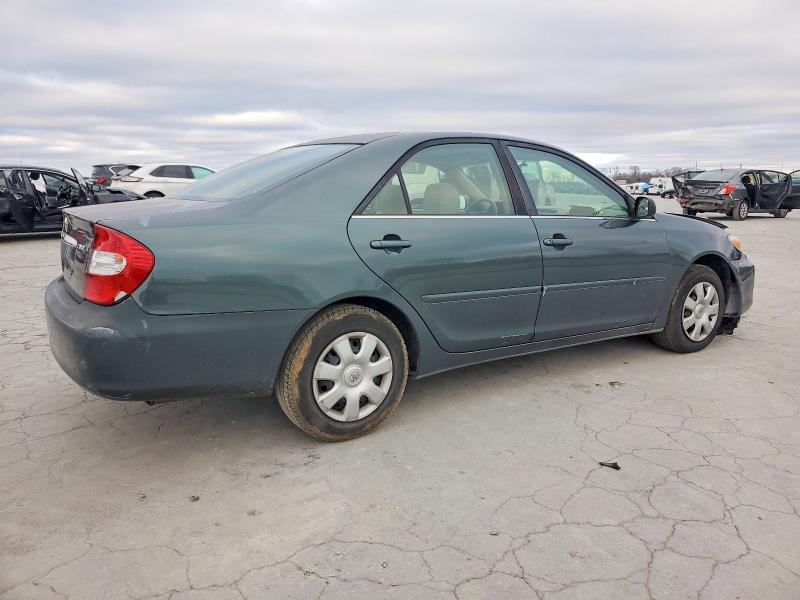 Photo 3 from auction – 2002 TOYOTA CAMRY LE with VIN 4T1BE32K72U561894