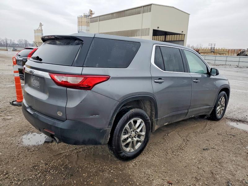 Photo 3 from auction – 2019 CHEVROLET TRAVERSE with VIN 1GNERFKW3KJ141813