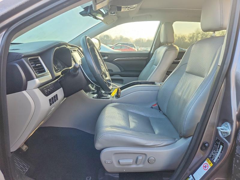 Photo 7 from auction – 2016 TOYOTA HIGHLANDER with VIN 5TDDKRFH0GS334842